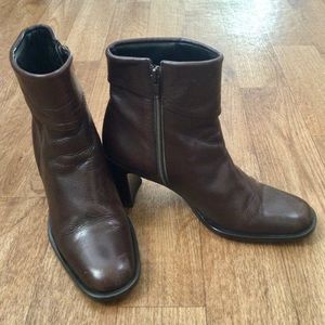 Enzo Angiolini Brown Leather Cuffed Ankle Heel Boot